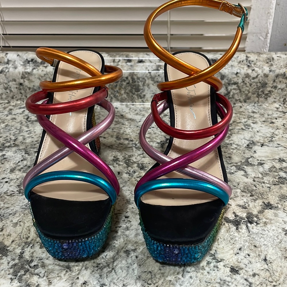 Betsey Johnson Chunky heel